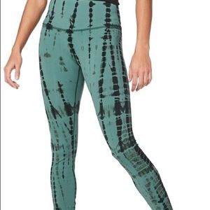 Lululemon Wunder Under Tie dye green - size 8